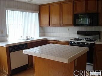 3rd image of 890 Barber Ln
