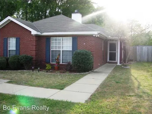 818 Cottage Ln, Prattville, AL 36067