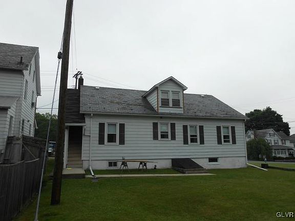 2nd image of 210 N Broadway