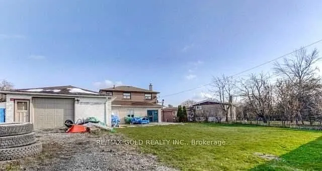 6 Monaco Ct — Photo 31