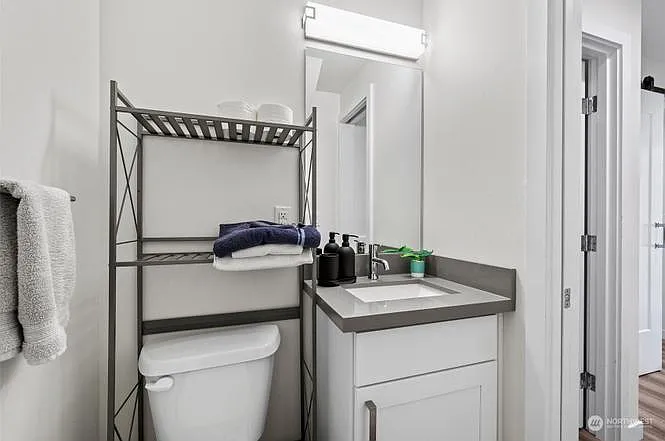 515 S Sullivan St #515 — Photo 4