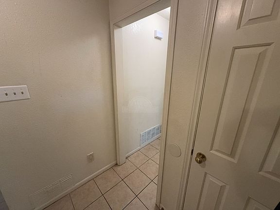 3rd image of 111 Nancy Dr