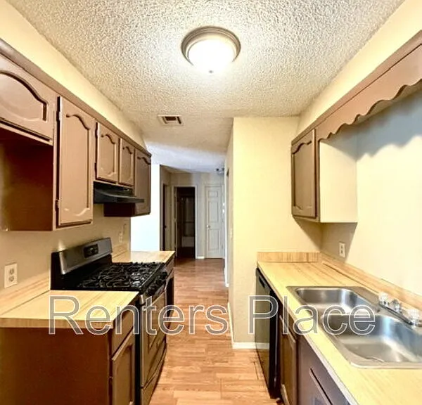 4233 S 35th West Ave — Photo 4