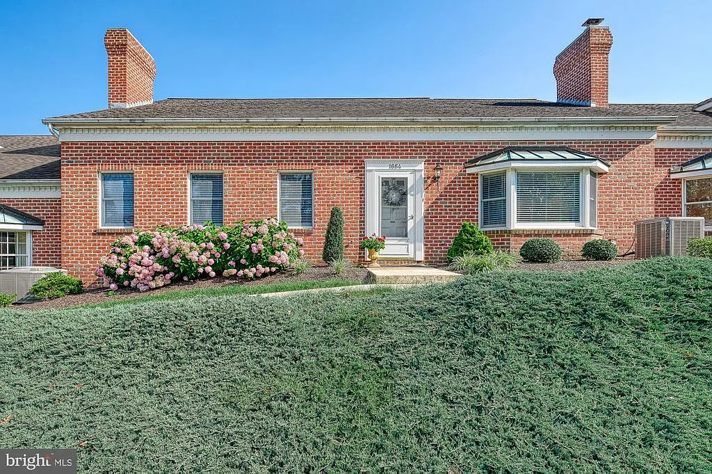 1664 Wyntre Brooke North Dr photo 1