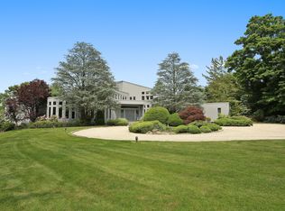 9 Wampus Lake Dr, Armonk, NY 10504