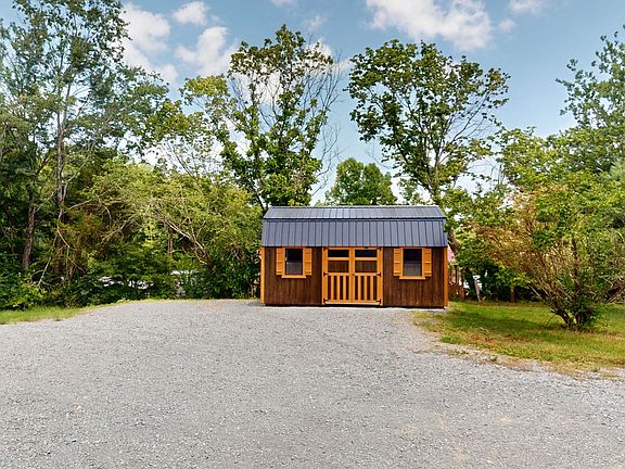 5th image of 9464 Sugar Tree Dr