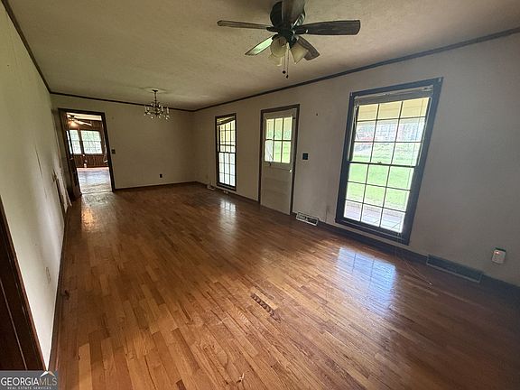 5th image of 6 Alford St NE