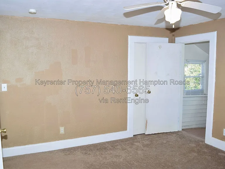 857 W 41st St — Photo 33