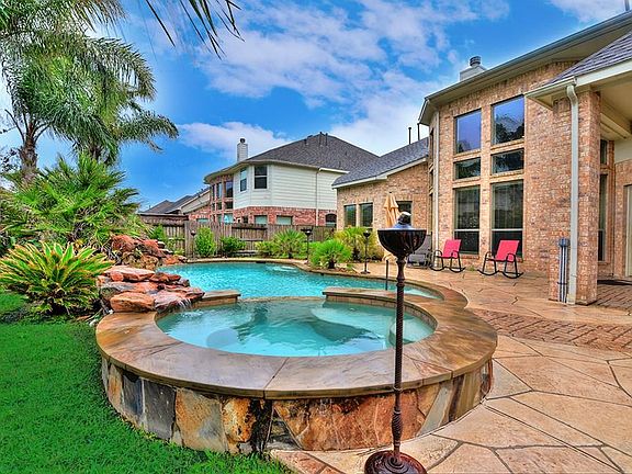4th image of 27322 Royal Canyon Ln