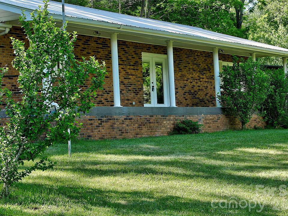 1st image of 208 Murdock Rd