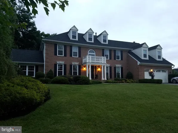 7514 Lake Glen Dr, Glenn Dale, MD 20769