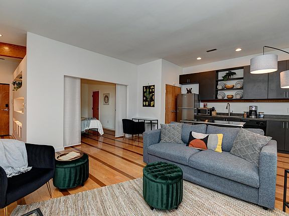 5th image of 1131 N High St #0
