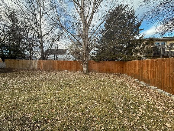 3rd image of 116 W 8th St