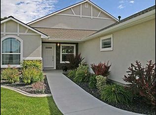 516 W Thornwood St, Nampa, ID 83686