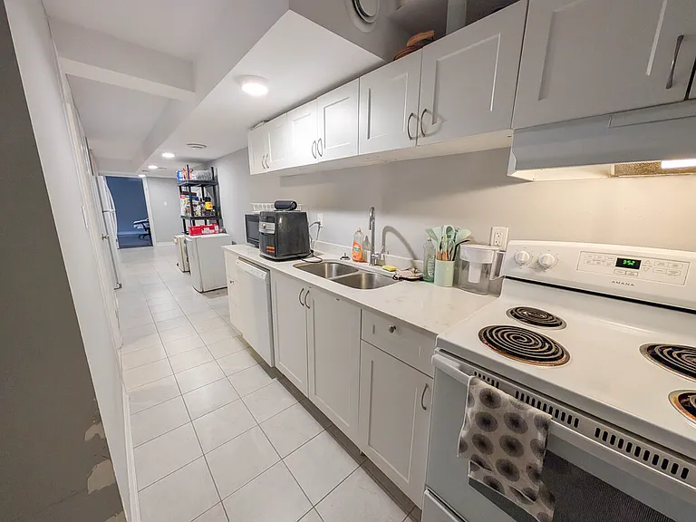 9B Cleveland St — Photo 6