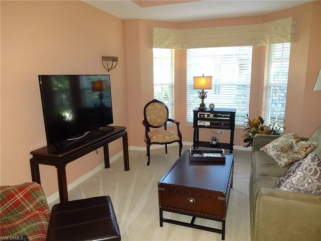 2 bed, 2.5 bath, 2085 sqft, $6,000 — Photo 4