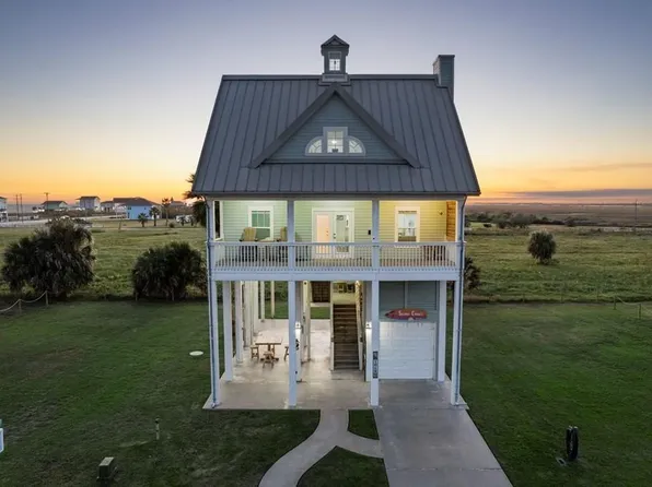 1019 Brighton Jones Blvd, Gilchrist, TX 77617