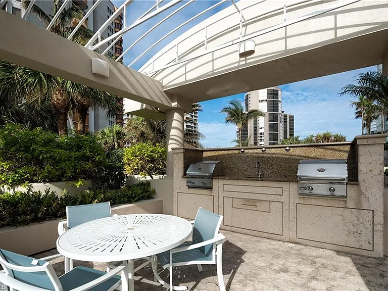 4255 Gulf Shore Blvd N #207 — Photo 15