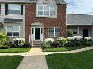 93 Cranbrook Ct, Holmdel, NJ 07733