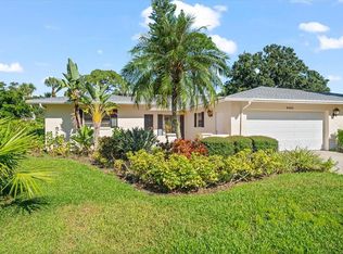 5453 Fairway Bend Dr, Sarasota, FL 34243