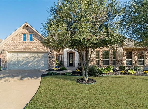 2nd image of 3022 Ruby Dr