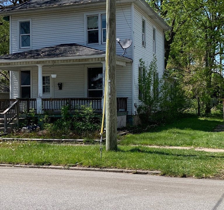 2nd image of 222 W Angelica St