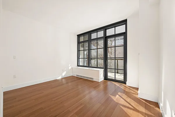 Rented by Compass | media 12