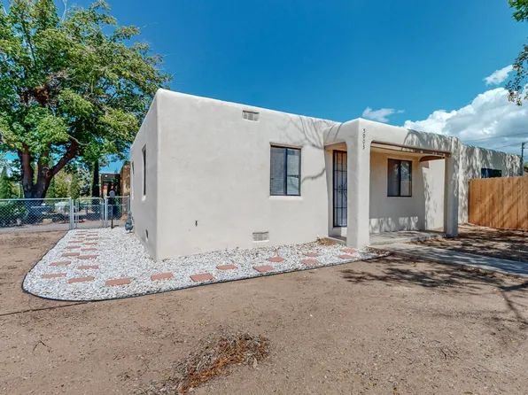 844 Valencia Dr SE, Albuquerque, NM 87108
