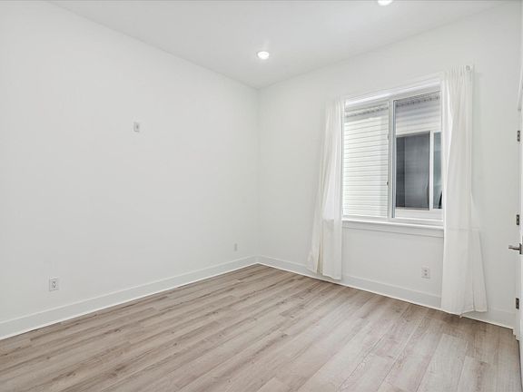 5th image of 1505 N Stillman St #4