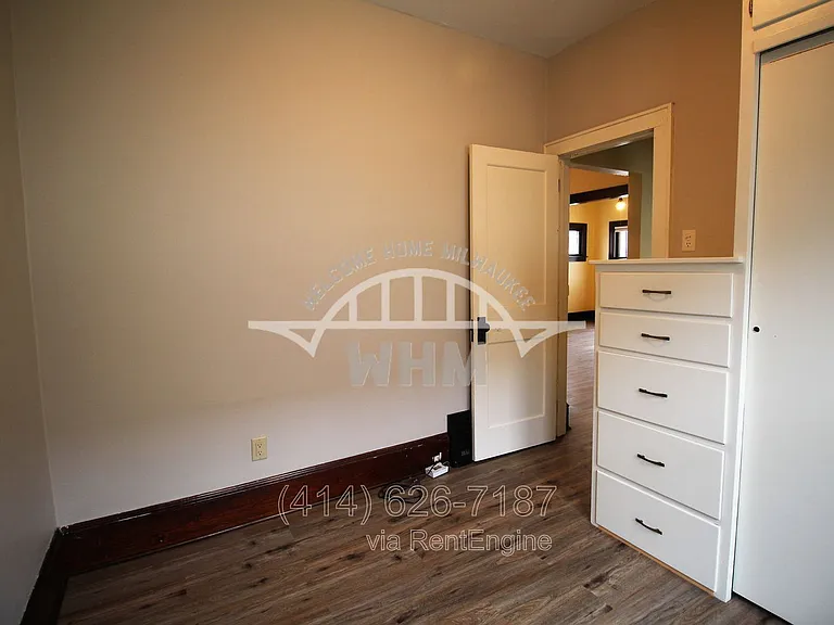 1514 S 87th St — Photo 9