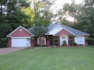 2323 Tiffany Cir, Florence, MS 39073