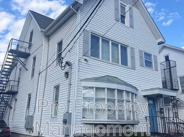 77 West St, Danbury, CT 06810