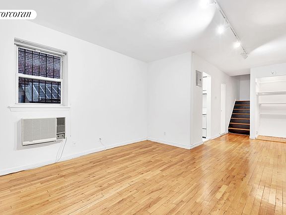 5th image of 53 W 76th St APT 4B