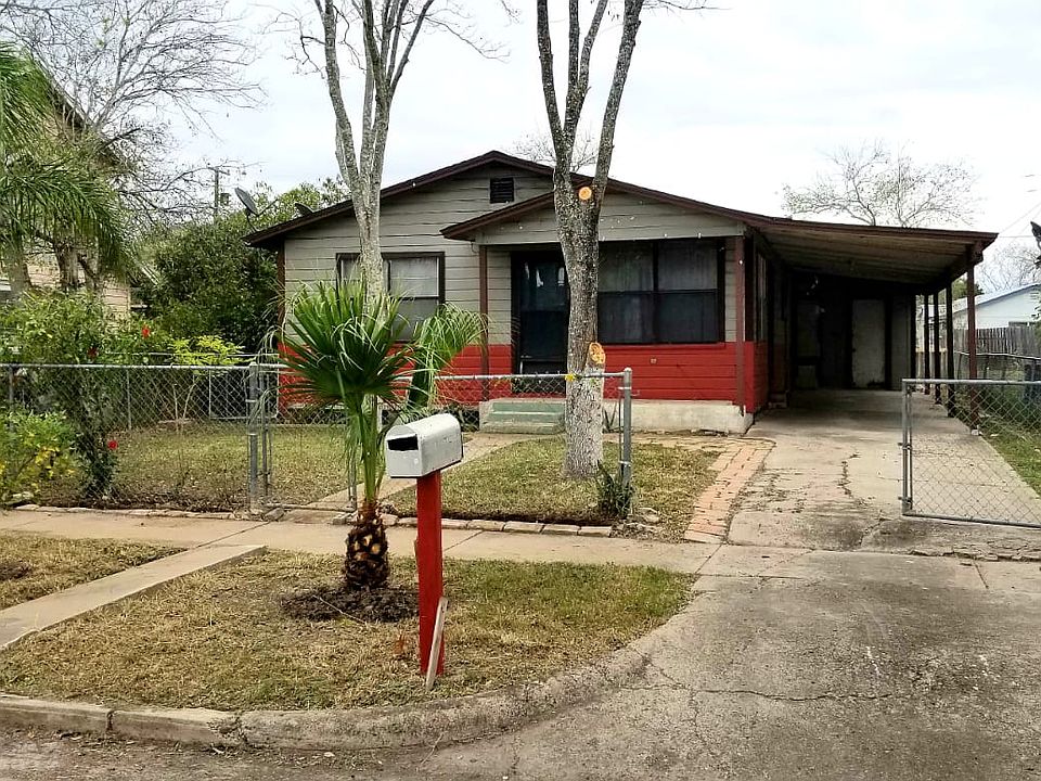 1st image of 391 S Bonham St