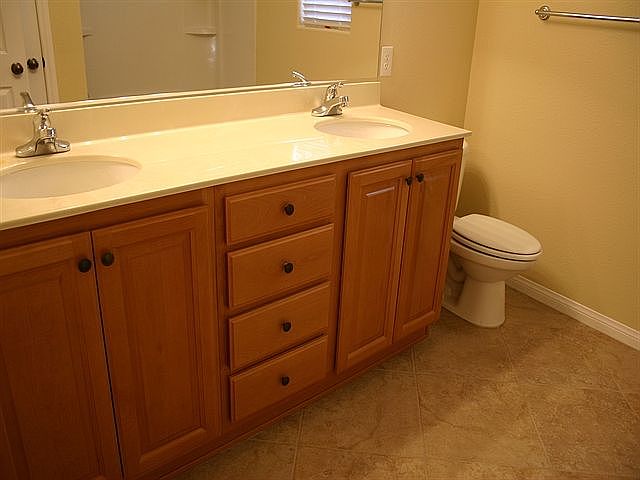 2nd image of 110 Bates St APT B