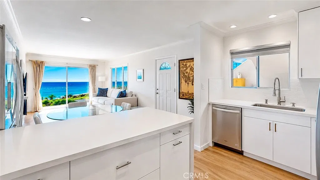 21711 Wesley Dr — Photo 1