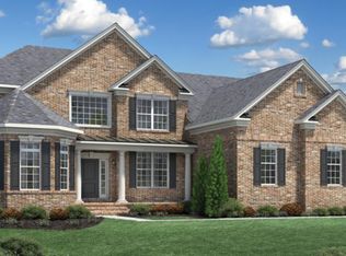 1455 Bethpage Cir, Elgin, IL 60124