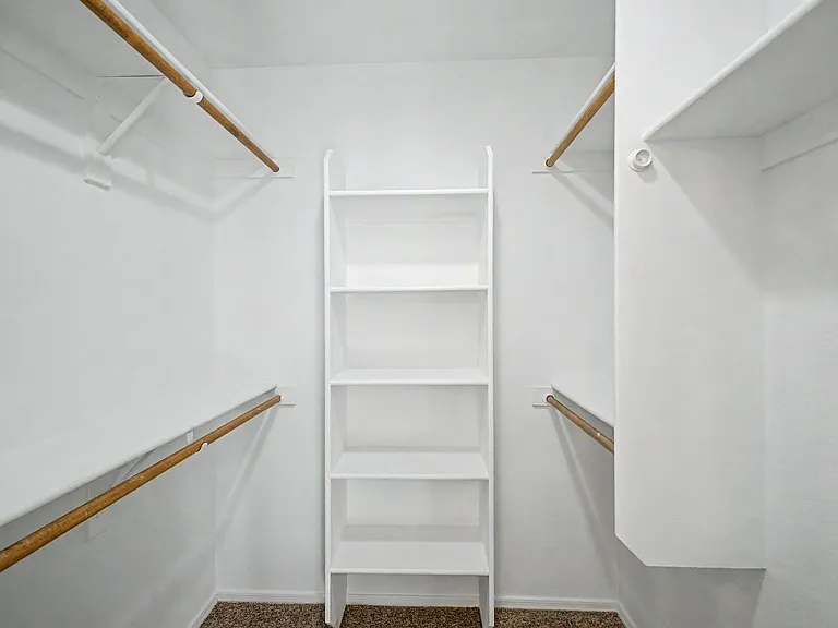 7435 W Louise Dr — Photo 15