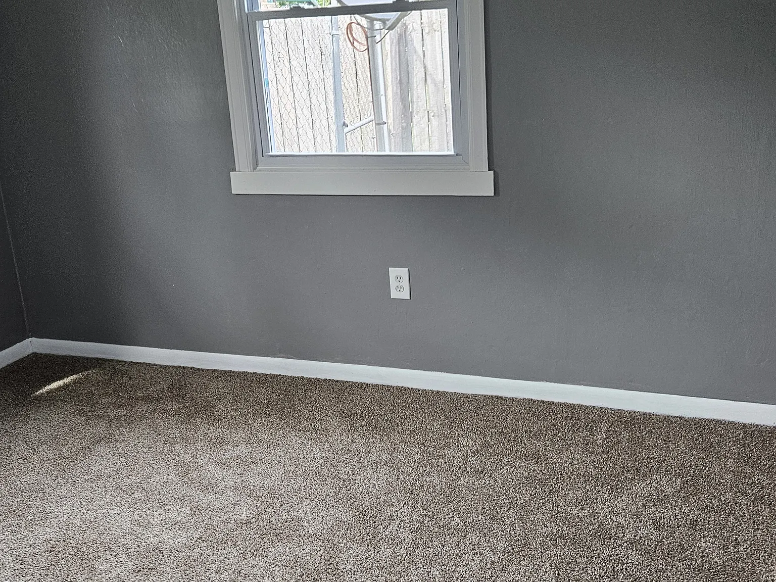 2 bed, 800 sqft, $1,550 — Photo 2