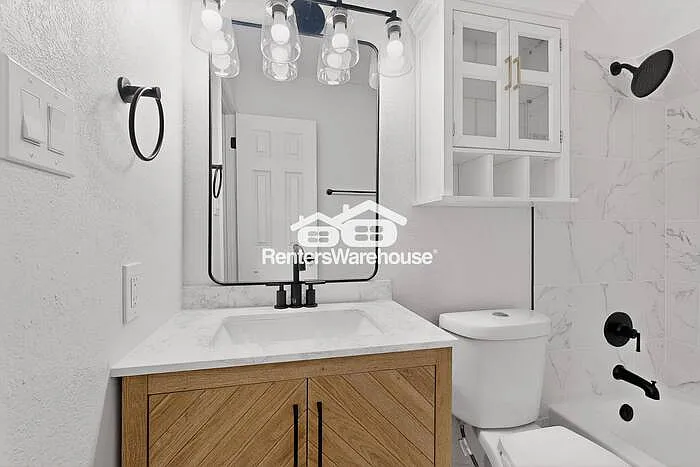 1818 Indian Creek Ct — Photo 17