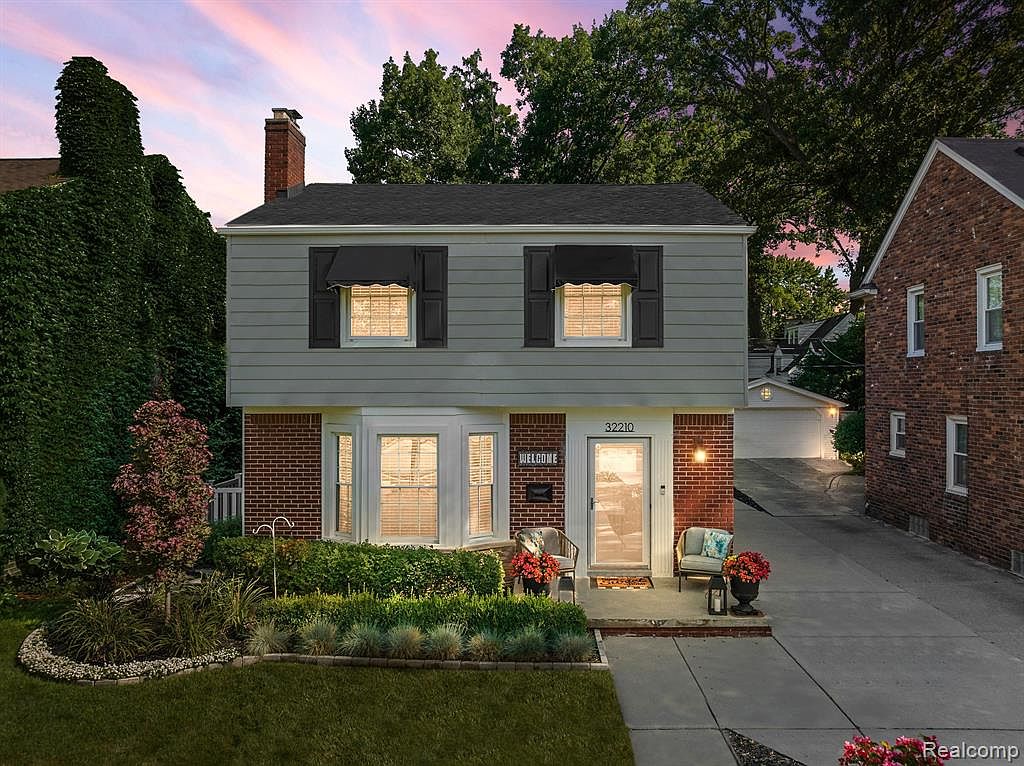 32210 W Chicago St, Livonia, MI 48150 Zillow