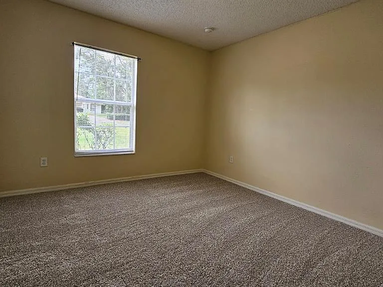 10368 Lansfield St — Photo 34