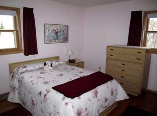 3669 S 77th St, Milwaukee, WI 53220