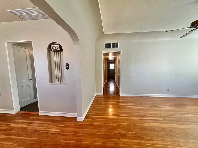 4785 Cumberland Cir — Photo 4