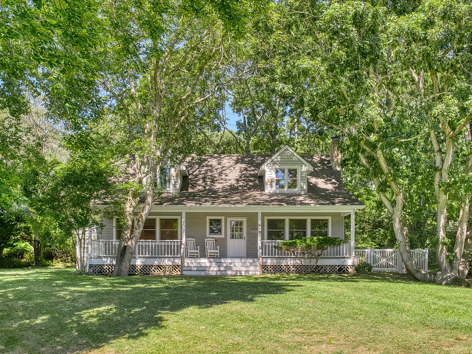 41 Wood Dr