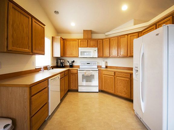 4th image of 27627 NE 150th Pl