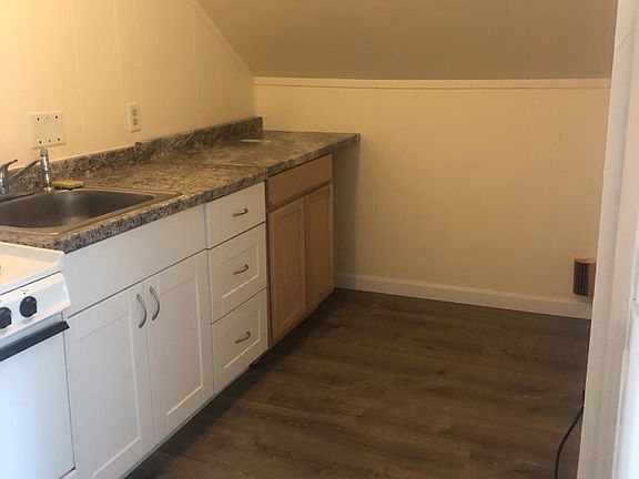 2nd image of 37 Payan St #2