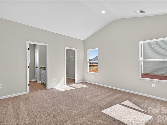 4th image of 1115 Elyan St
