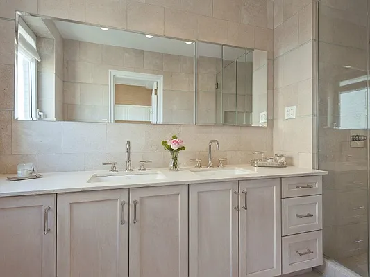 Sold by Sotheby's International Realty | media 20