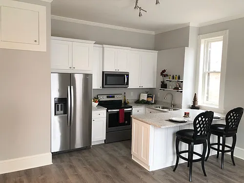 23 E 3rd St #1 Photo 1